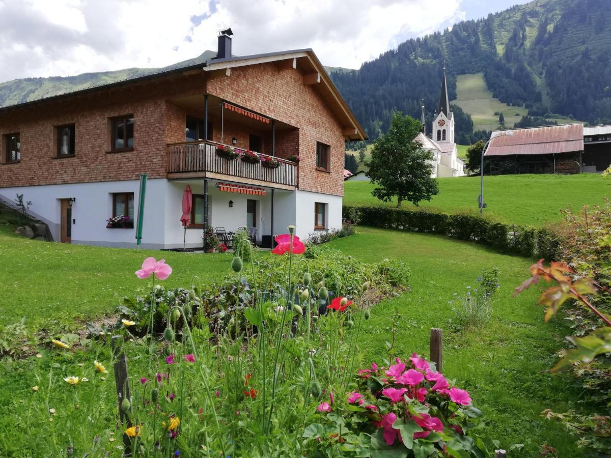 Ferienwohnung Anton Kuenzler Riezlern Exterior photo